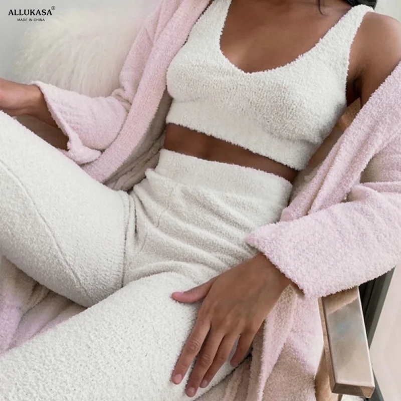 2pcs Pajama Sets for Women Home Clothes Plush Crop Pencil Pants Set Casual Autumn Pajama Solid Pijamas Pajama Women 2020 tops
2pcs Pajama Sets for Women Home Clothes Plush Crop Pencil Pants Set Casual Autumn Pajama Solid Pijamas Pajama Women 2020 tops