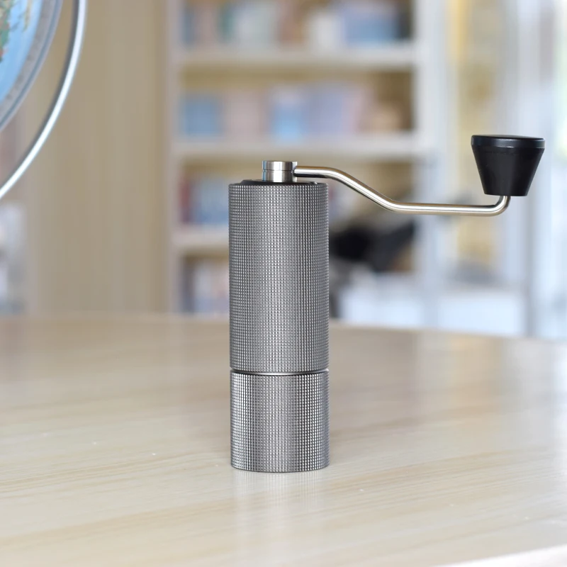 Chestnut C2 Coffee Grinder Aluminum Manual Coffee Grinder Stainless Steel Burr Grinder Conical Coffee Bean Miller
Chestnut C2 Coffee Grinder Aluminum Manual Coffee Grinder Stainless Steel Burr Grinder Conical Coffee Bean Miller