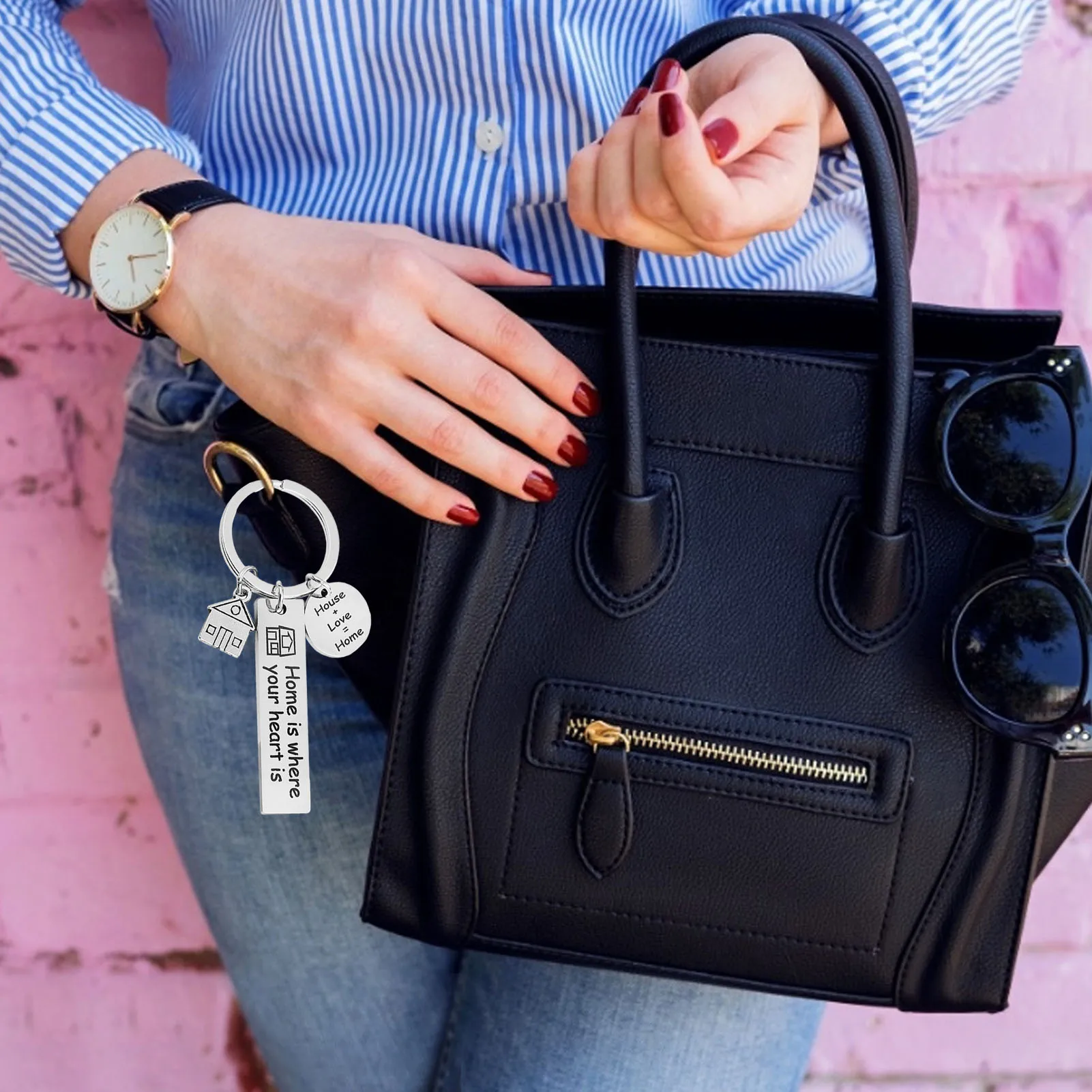 Men Keychain Durable Hand-polished Valentines Day Gift Pure Hand-polished hypoallergenic and durable no rust no rust no fading
Men Keychain Durable Hand-polished Valentines Day Gift Pure Hand-polished hypoallergenic and durable no rust no rust no fading