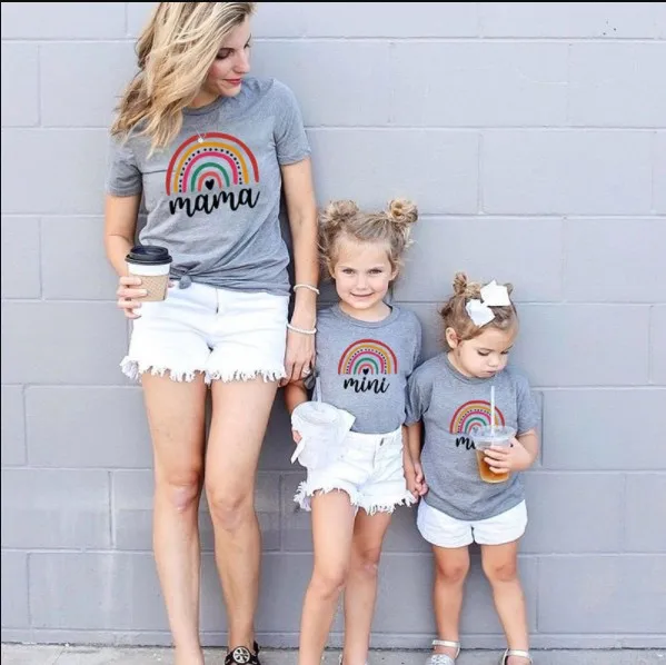 Rainbow Mother Daughter T-shirts Summer Family Matching Outfits Mom Baby Mommy and Me Tee-shirt Clothes Woman Girls Cotton Tops
Rainbow Mother Daughter T-shirts Summer Family Matching Outfits Mom Baby Mommy and Me Tee-shirt Clothes Woman Girls Cotton Tops
