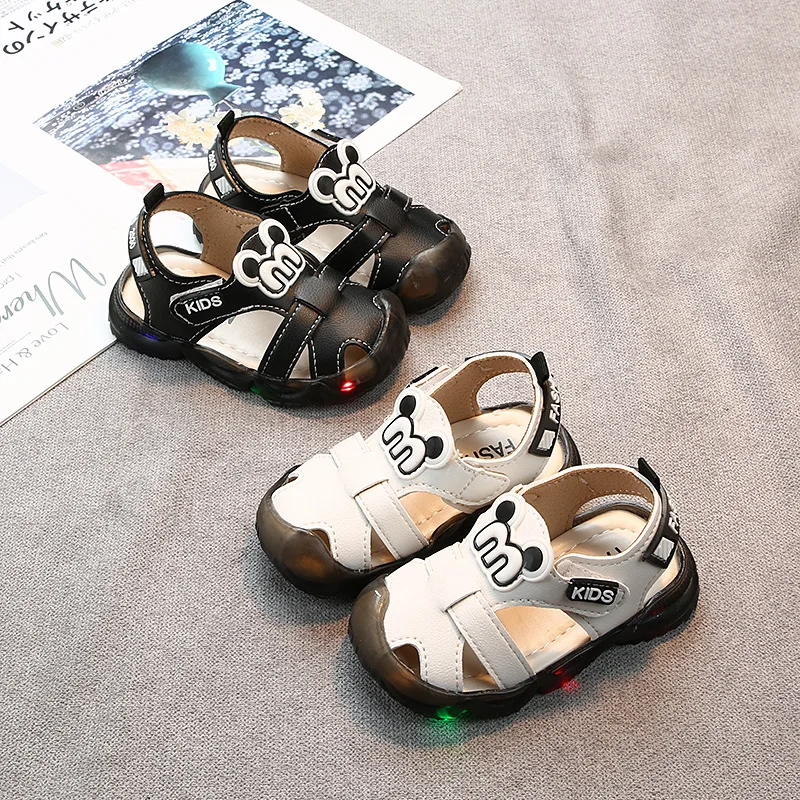 Size 15-25 Children's Casual Sandals For Boys Soft LED Shoes With Lights USB Charged Luminous Sandals Kids Girls Glowing Shoes
Size 15-25 Children's Casual Sandals For Boys Soft LED Shoes With Lights USB Charged Luminous Sandals Kids Girls Glowing Shoes