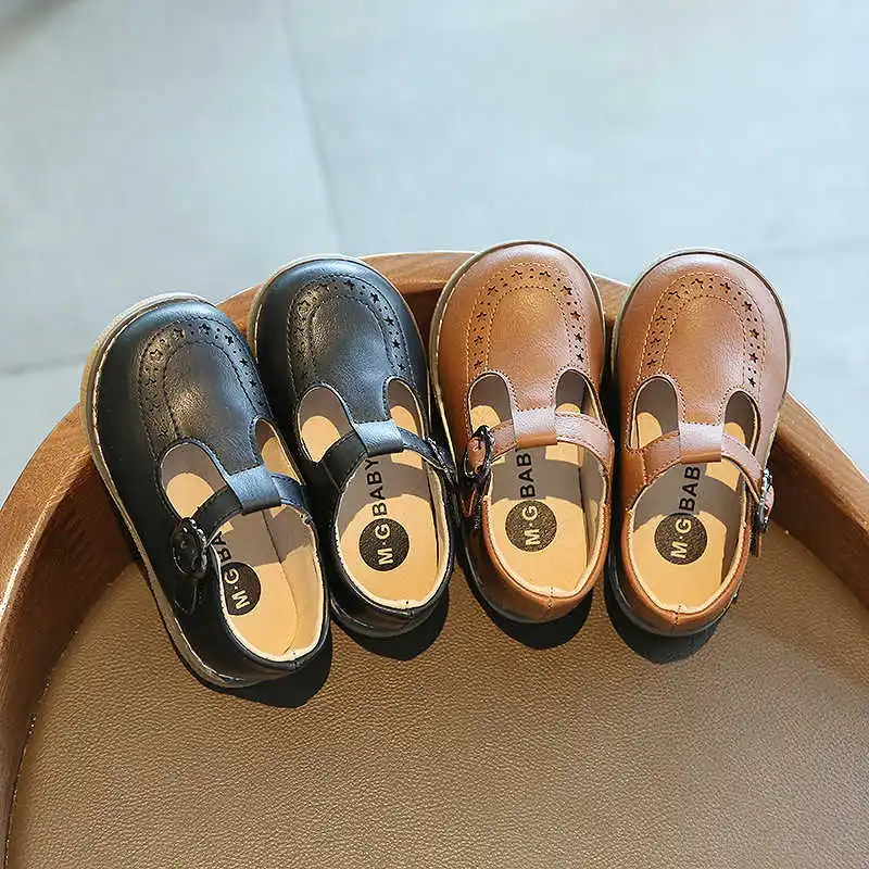 Small leather shoes for boys and girls princess shoes autumn 2020 new British style black soft sole versatile student shoes
Small leather shoes for boys and girls princess shoes autumn 2020 new British style black soft sole versatile student shoes
