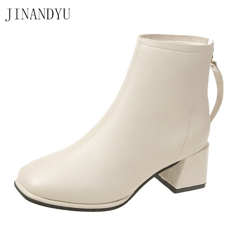 Kitten Heels Short Boots Women Leather Beige Black Square Heel Shoes New Arrival Fashion Evening Shoes for Women Heel 5cm
Kitten Heels Short Boots Women Leather Beige Black Square Heel Shoes New Arrival Fashion Evening Shoes for Women Heel 5cm