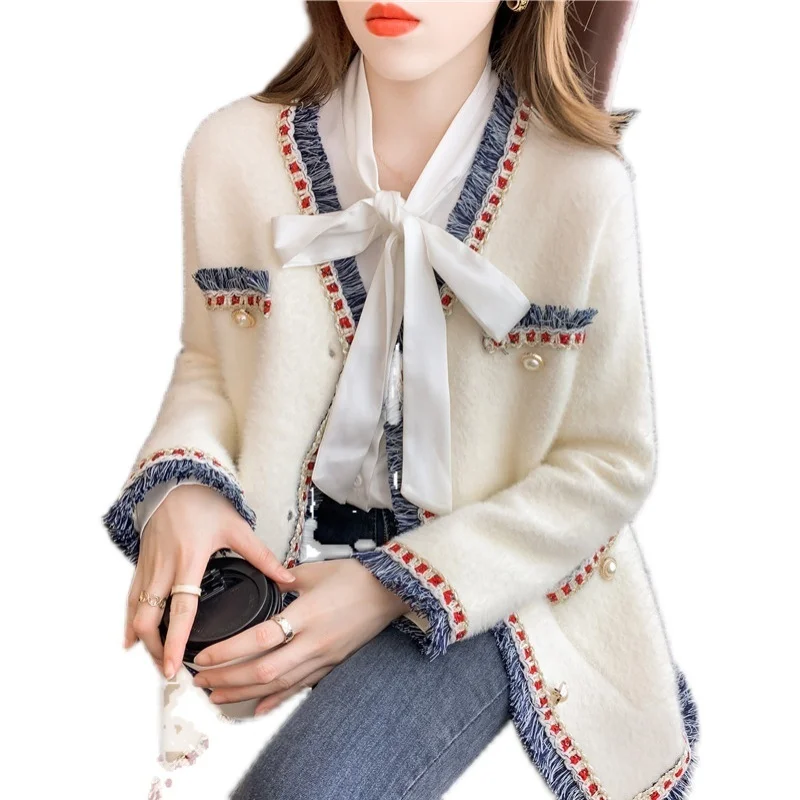 CMAZ 2021 Autumn Winter Thick Coats for Women Elegant V-neck Coat Women's Autumn Clothing 2021
CMAZ 2021 Autumn Winter Thick Coats for Women Elegant V-neck Coat Women's Autumn Clothing 2021