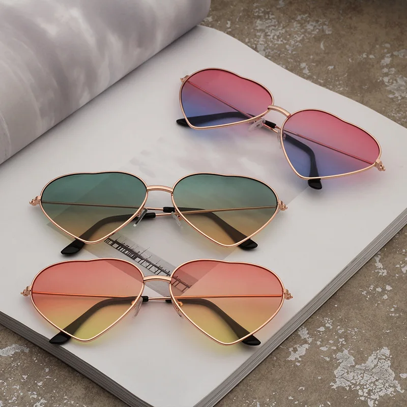 2020 Heart Shaped Sunglasses Women Pink Frame Metal Reflective Mirror Lens Fashion Luxury Sun Glasses Brand Designer For Ladies
2020 Heart Shaped Sunglasses Women Pink Frame Metal Reflective Mirror Lens Fashion Luxury Sun Glasses Brand Designer For Ladies