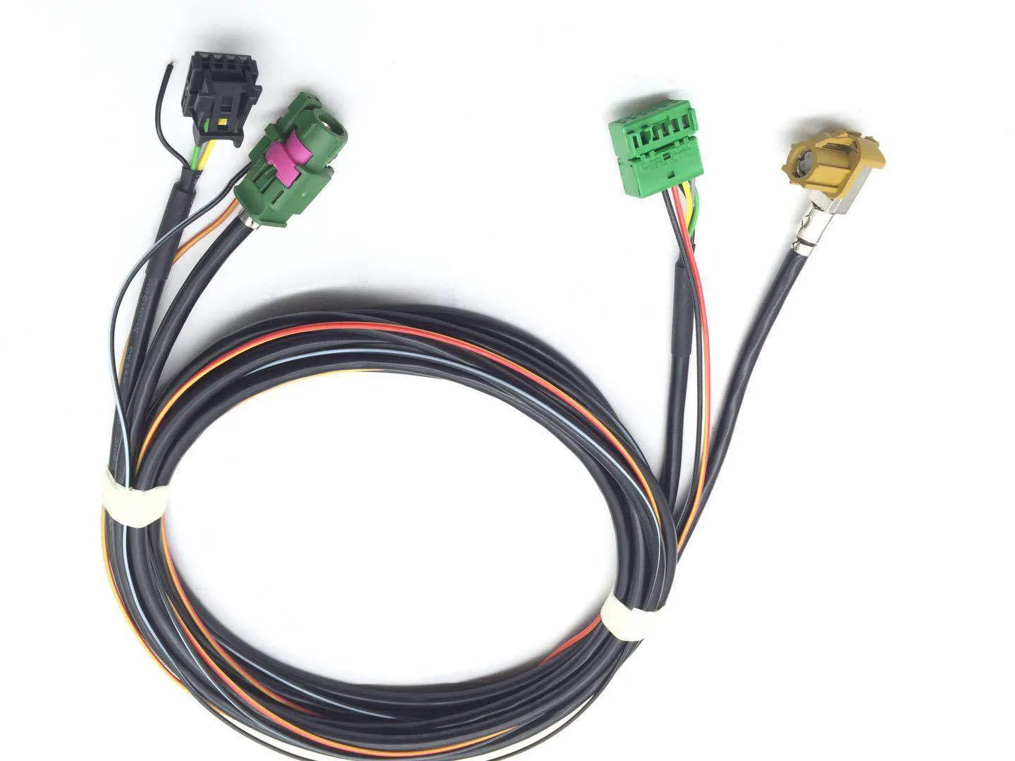 Suitable for Volkswagen carplay golf 7 Touran L Jia Journey View upgrade MIB Ling degree length 1.8M
Suitable for Volkswagen carplay golf 7 Touran L Jia Journey View upgrade MIB Ling degree length 1.8M