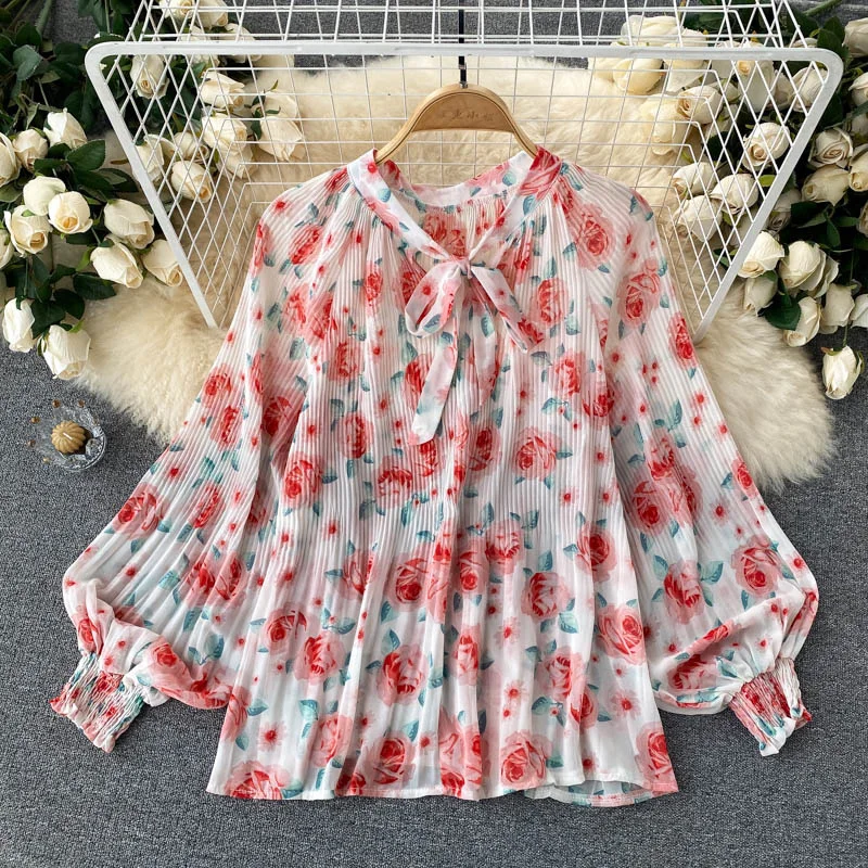 Женская шифоновая блузка с цветочным принтом, кружевная блузка с длинным рукавом-пузырьком и бантом в виде Розы, осень 2021
Женская шифоновая блузка с цветочным принтом, кружевная блузка с длинным рукавом-пузырьком и бантом в виде Розы, осень 2021