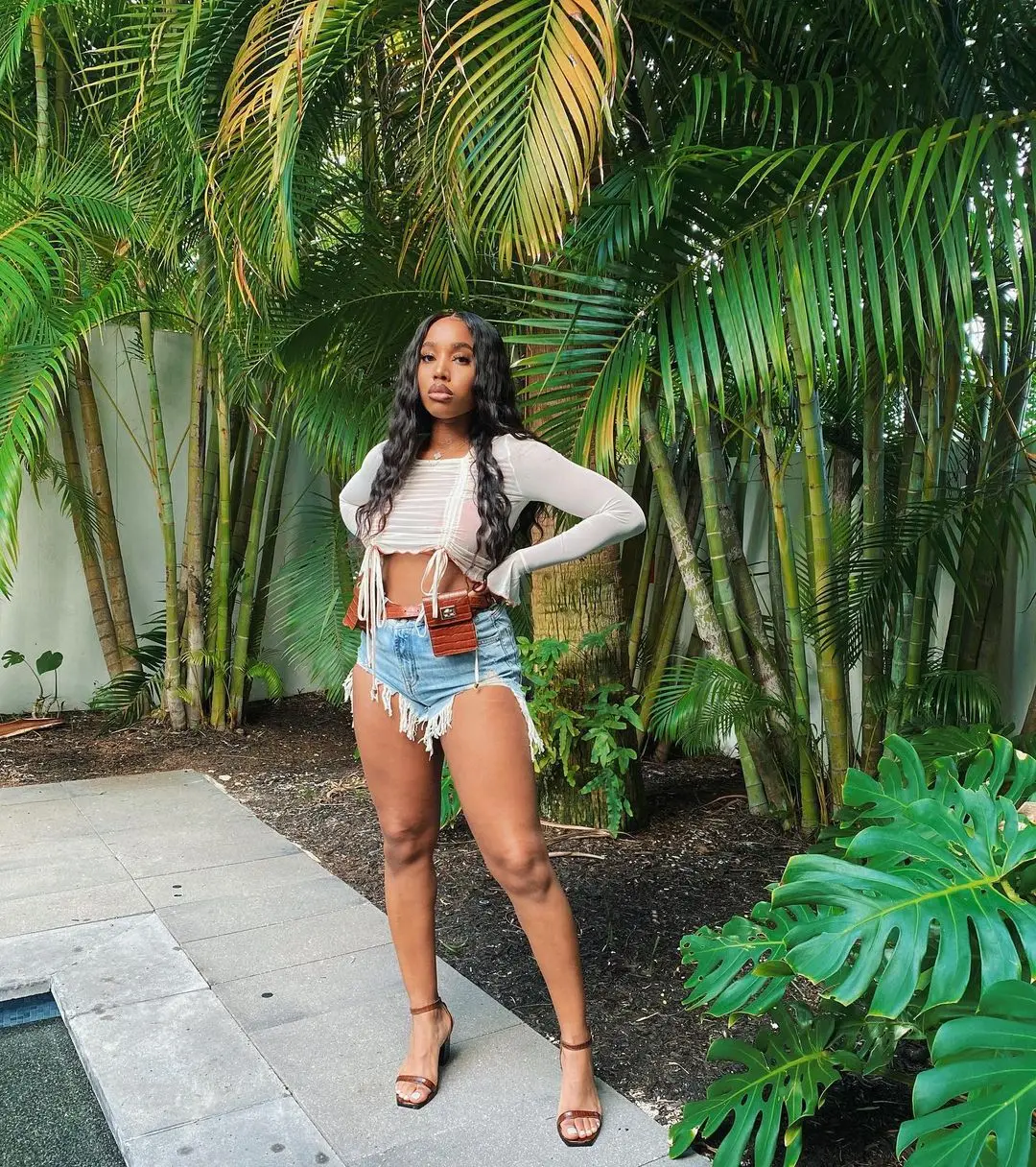 High Waist Ripped Denim Shorts For Women Fashion Sexy Stretch Shorts Jeans Trendy Skinny Shorts S-2XL Drop Shipping
High Waist Ripped Denim Shorts For Women Fashion Sexy Stretch Shorts Jeans Trendy Skinny Shorts S-2XL Drop Shipping