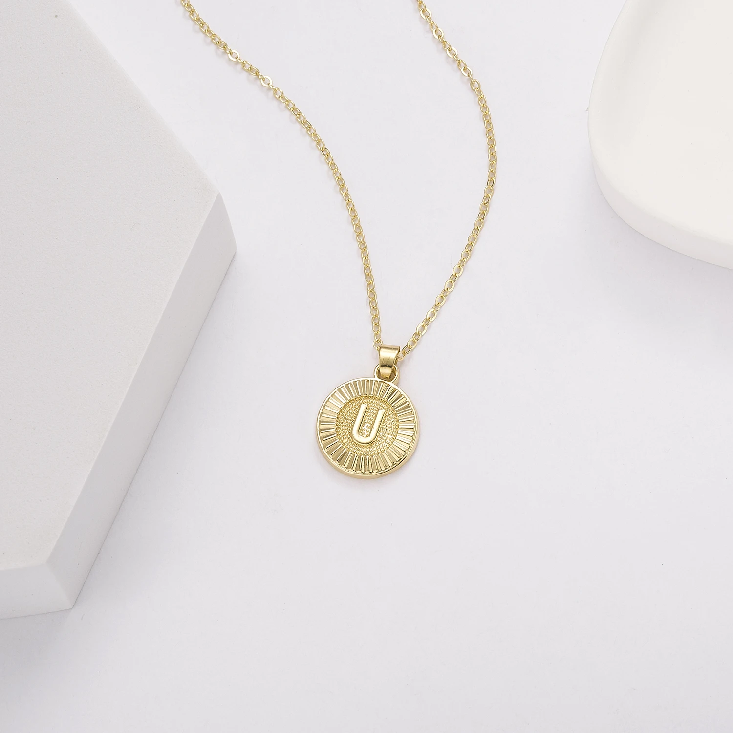Top Quality Women Girl Initial Letter Necklace Gold Color 26 Letters Charm Necklace Pendant Choker Collier Birthday Jewelry Gift
Top Quality Women Girl Initial Letter Necklace Gold Color 26 Letters Charm Necklace Pendant Choker Collier Birthday Jewelry Gift