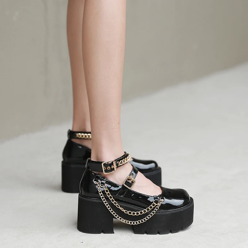 Women's Goth Mary Jane Shoes Buckle Platform Patent Leather Chain Chunky High Heel Punk Gothic Pumps
Women's Goth Mary Jane Shoes Buckle Platform Patent Leather Chain Chunky High Heel Punk Gothic Pumps