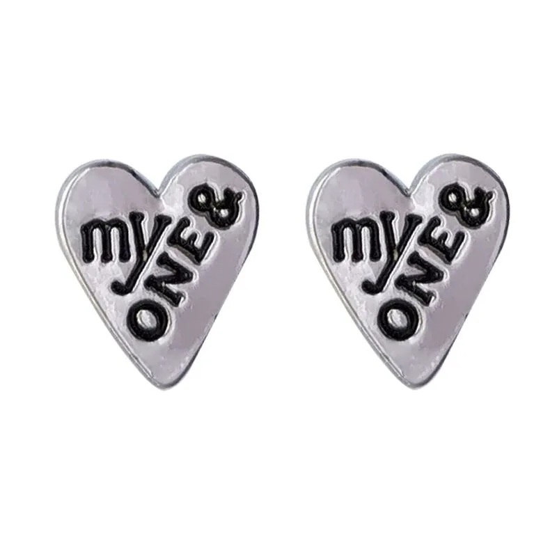 Simple 925 silver vintage love small earrings temperament heart earrings niche cold wind earrings female
Simple 925 silver vintage love small earrings temperament heart earrings niche cold wind earrings female