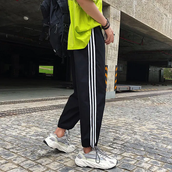 Thin Sports Pants Men's Loose Nine-point Trousers Trend Straight Male Striped Wide-leg Pants Drawstring Feet Four Seasons
Thin Sports Pants Men's Loose Nine-point Trousers Trend Straight Male Striped Wide-leg Pants Drawstring Feet Four Seasons