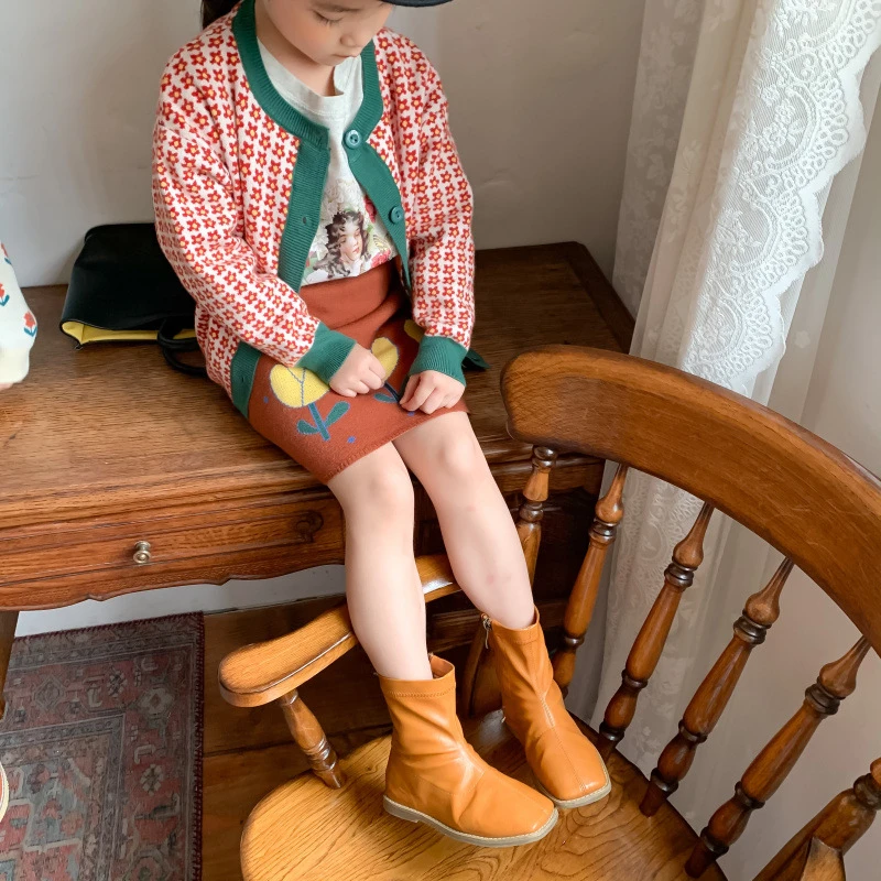 Girls Sweater Baby's Coat Outwear 2021 Red Beige Thicken Warm Winter Autumn Knitting Cardigan Jacket Long Sleeve Children's Clot
Girls Sweater Baby's Coat Outwear 2021 Red Beige Thicken Warm Winter Autumn Knitting Cardigan Jacket Long Sleeve Children's Clot