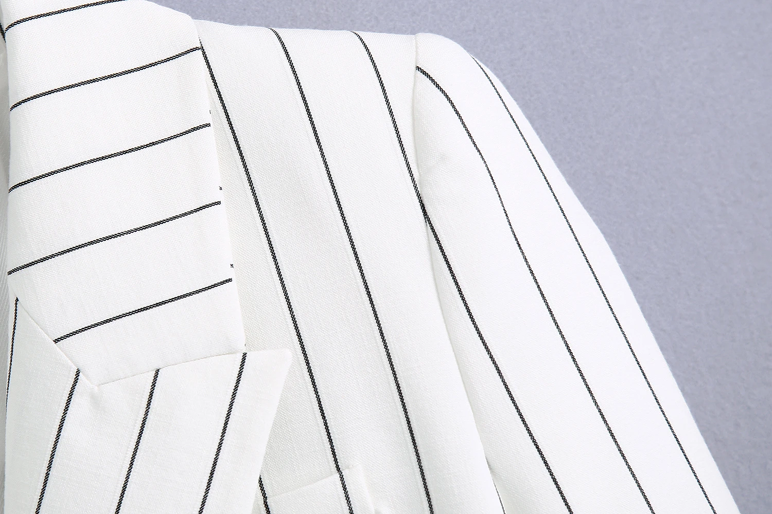 Za 2021 spring and autumn women's fashion double-breasted striped white suit jacket retro chic striped trousers 2-piece set
Za 2021 spring and autumn women's fashion double-breasted striped white suit jacket retro chic striped trousers 2-piece set