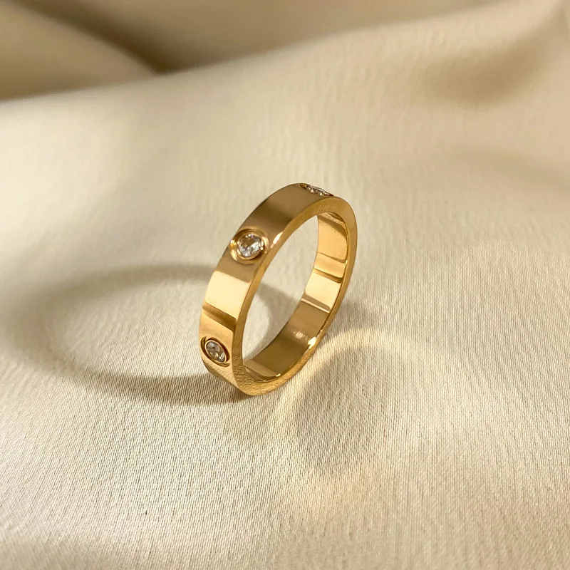 Luxury Shiny Rotating Circle Crystal Ring Stainless Steel Rose Gold Love Ring for Women Engagement gift Brands Ring
Luxury Shiny Rotating Circle Crystal Ring Stainless Steel Rose Gold Love Ring for Women Engagement gift Brands Ring