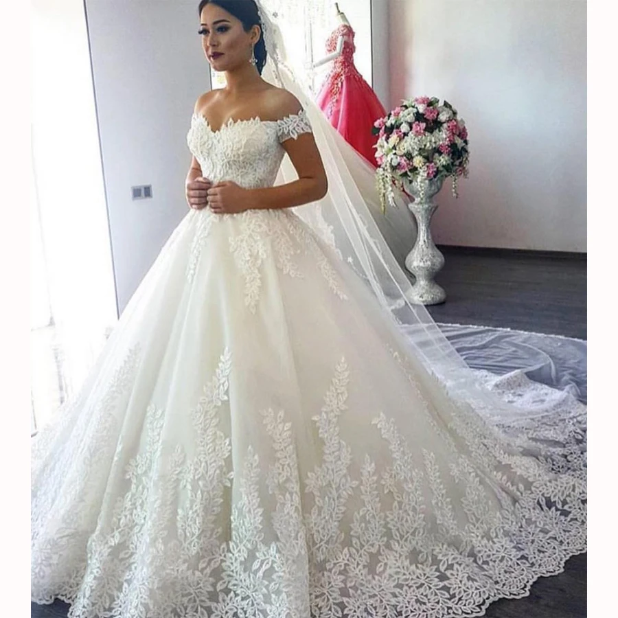 2020 Latest Design Lace Appliques Wedding Dresses Off the shoulder Ball Gown Bridal Dress Formal Sweep Train Vestido de Noiva
2020 Latest Design Lace Appliques Wedding Dresses Off the shoulder Ball Gown Bridal Dress Formal Sweep Train Vestido de Noiva