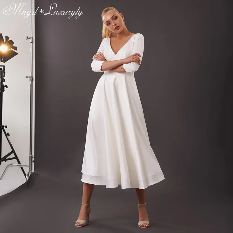 

Luxury Matte Soft Satin A Line Wedding Dresses 3/4 Sleeve Sweetheart Gowns V Neck Plus Size Tailor-made vestidos de novia