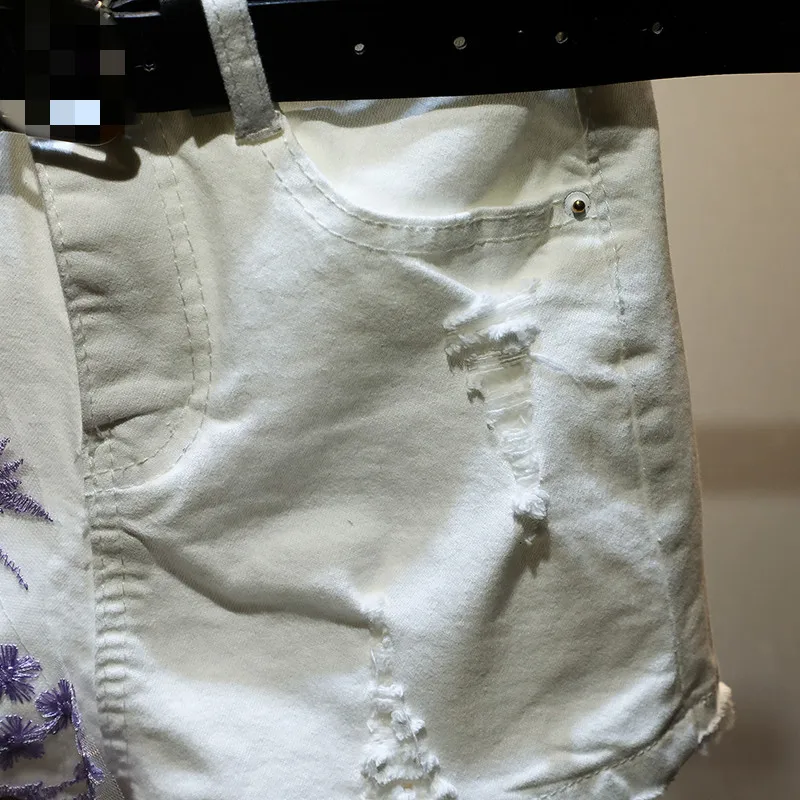Woman Shorts High Waist Straight Short Trousers Korean Style Embroidery Hole Office Lady Losoe Slim Female Shorts 2020 Summer
Woman Shorts High Waist Straight Short Trousers Korean Style Embroidery Hole Office Lady Losoe Slim Female Shorts 2020 Summer