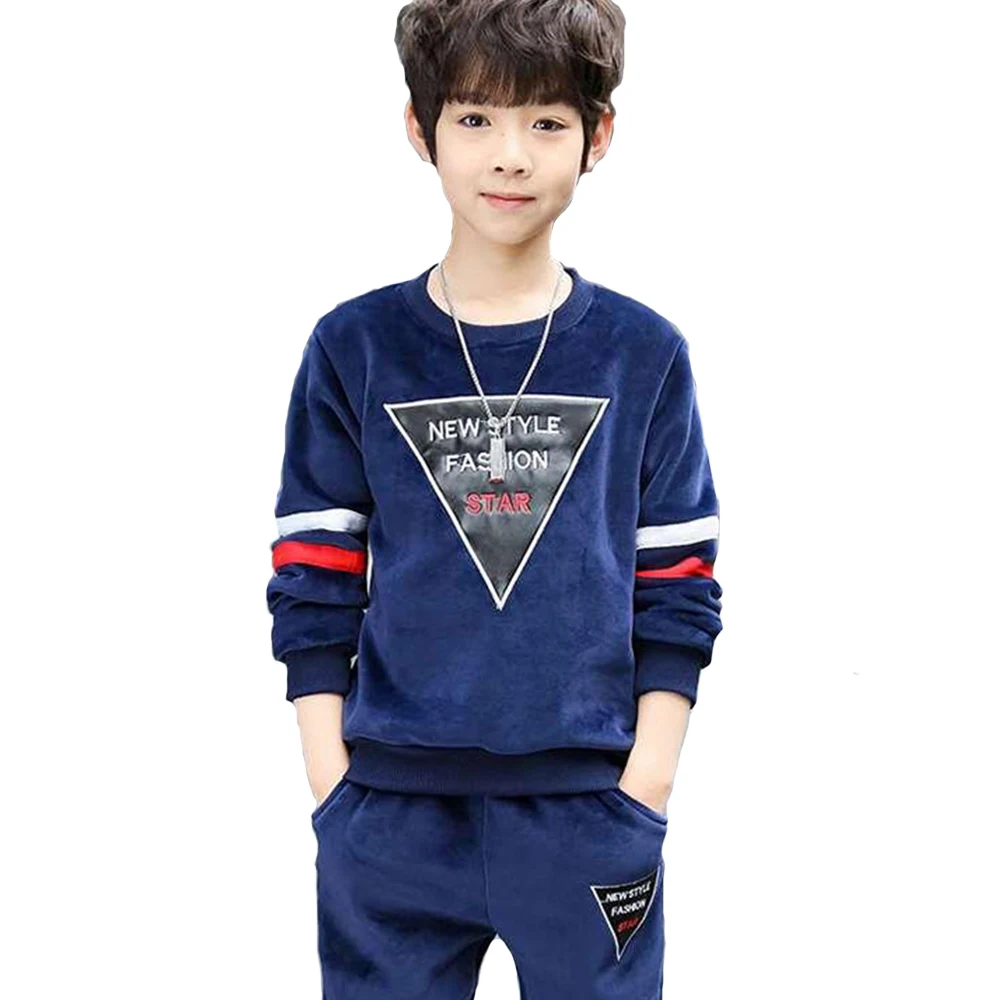 Новинка, комплекты детской одежды, Осенний модный спортивный костюм, одежда для мальчиков с золотой бархатной подкладкой, 3 цвета, теплый св... 
Новинка, комплекты детской одежды, Осенний модный спортивный костюм, одежда для мальчиков с золотой бархатной подкладкой, 3 цвета, теплый св...