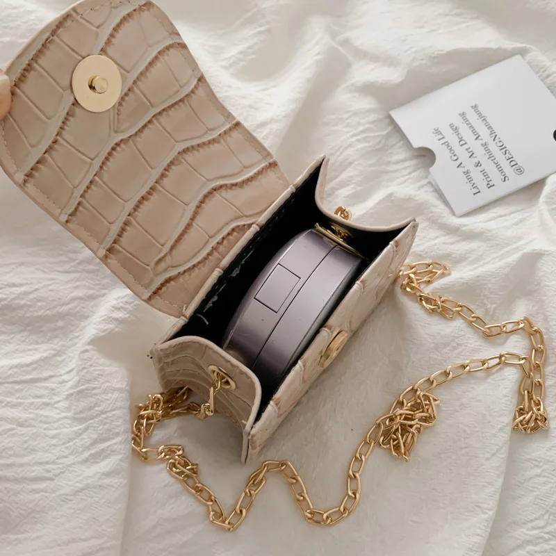Mini Small Square Flap Bag Brand Fashion New Quality PU Leather Women's Handbag Crocodile Pattern Chain Shoulder Messenger Bags 
Mini Small Square Flap Bag Brand Fashion New Quality PU Leather Women's Handbag Crocodile Pattern Chain Shoulder Messenger Bags
