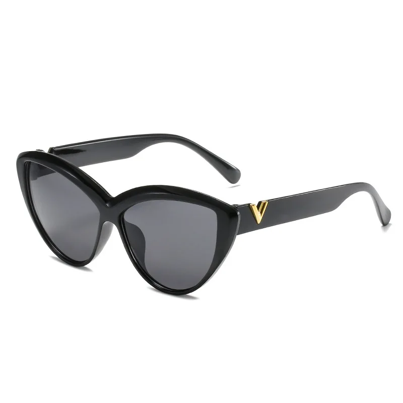 Fashion Ca Eye Sunglasses Women Big Frame Glasses V Decoration Sunglass Men Brand Design Eyewear Gradient Shades UV400 Sun Glass
Fashion Ca Eye Sunglasses Women Big Frame Glasses V Decoration Sunglass Men Brand Design Eyewear Gradient Shades UV400 Sun Glass