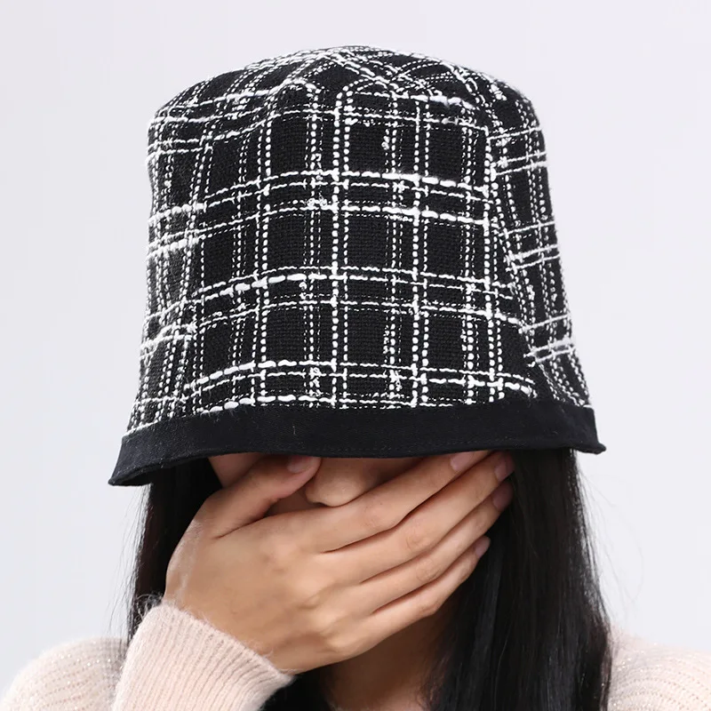 New girls hat flat brim dome sun hat universal short brim hat tie-dye lattice fisherman hat winter folding windproof warm hat 
New girls hat flat brim dome sun hat universal short brim hat tie-dye lattice fisherman hat winter folding windproof warm hat