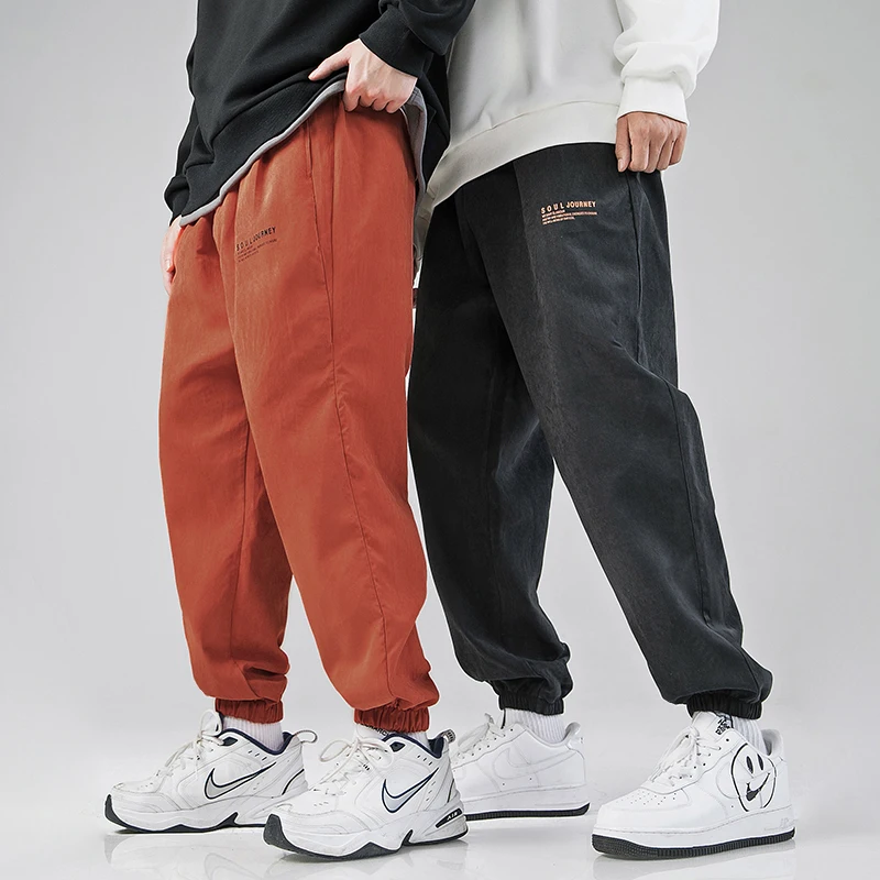 LZICHENG Japanese men's casual pants 2021 spring new ins Jane bound feet Harlan sports long pants men's trend
LZICHENG Japanese men's casual pants 2021 spring new ins Jane bound feet Harlan sports long pants men's trend
