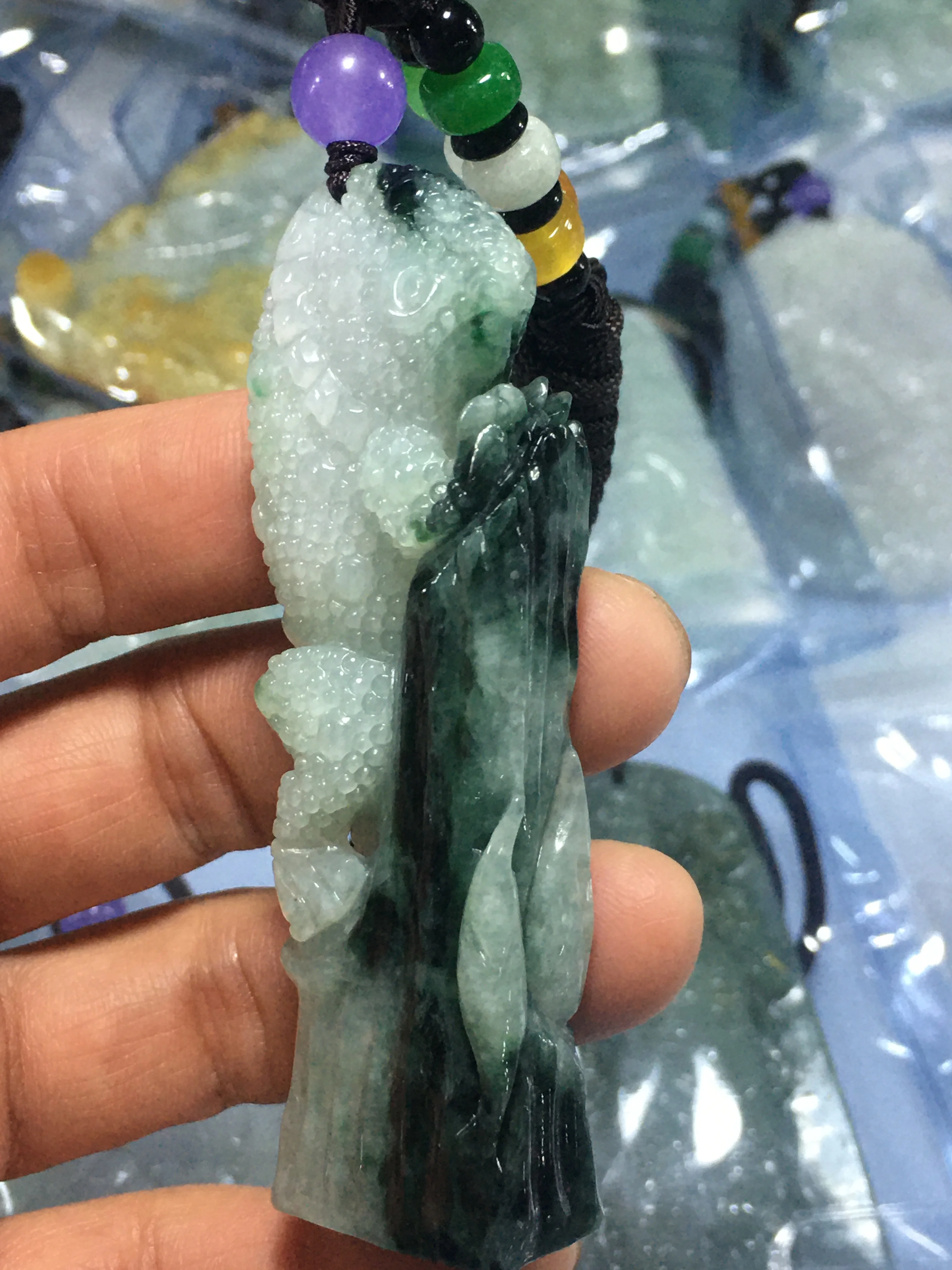 Natural 7A Myanmar jade Handcarved mascot of chameleon jade emperor green jade pendant jade necklace pendants jewelry
Natural 7A Myanmar jade Handcarved mascot of chameleon jade emperor green jade pendant jade necklace pendants jewelry