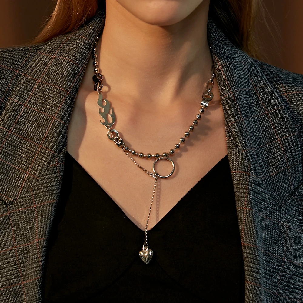 Flame-shape Clavicle Chains Heart Pendant Trendy Necklace Men Women Short Necklace Punk Harajuku Jewelry Fashion Accessories
Flame-shape Clavicle Chains Heart Pendant Trendy Necklace Men Women Short Necklace Punk Harajuku Jewelry Fashion Accessories