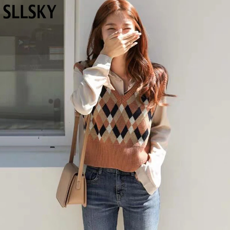Sllsky Argyle Plaid Women Sweater Vest V-Neck Vintage Short Knitted Pullover Vest Soft Korean style Loose Sleeveless tank Tops
Sllsky Argyle Plaid Women Sweater Vest V-Neck Vintage Short Knitted Pullover Vest Soft Korean style Loose Sleeveless tank Tops
