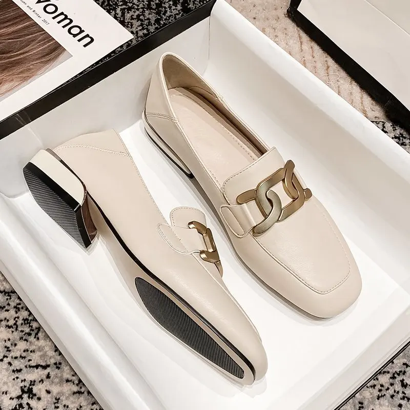 Loafers Women's 2021 New Spring Soft Leather Flat Bottom Pumps Square Toe Chunky Heel Fashion British Small Leather Shoes
Loafers Women's 2021 New Spring Soft Leather Flat Bottom Pumps Square Toe Chunky Heel Fashion British Small Leather Shoes