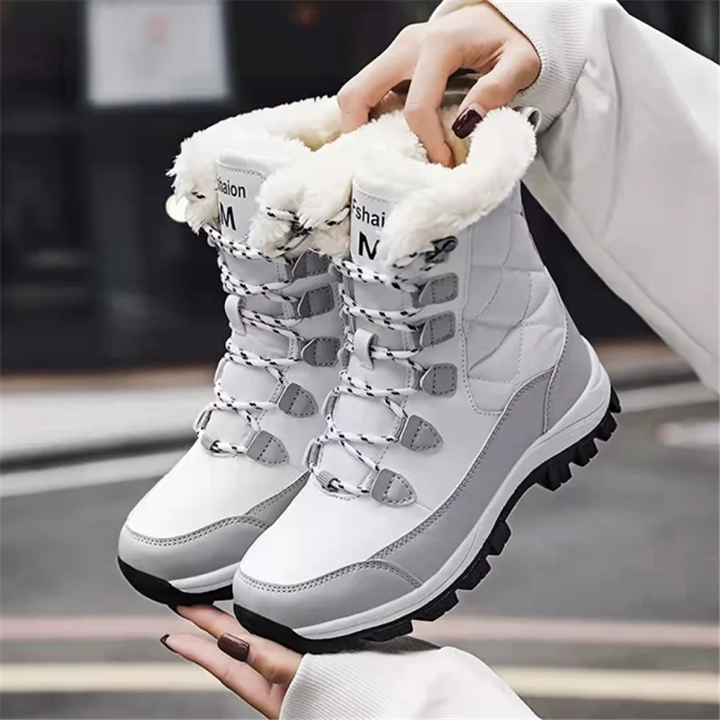 Snow boots women 2021 new women's boots waterproof short tube winter warmth thickening Martin boots plus velvet cotton boots
Snow boots women 2021 new women's boots waterproof short tube winter warmth thickening Martin boots plus velvet cotton boots
