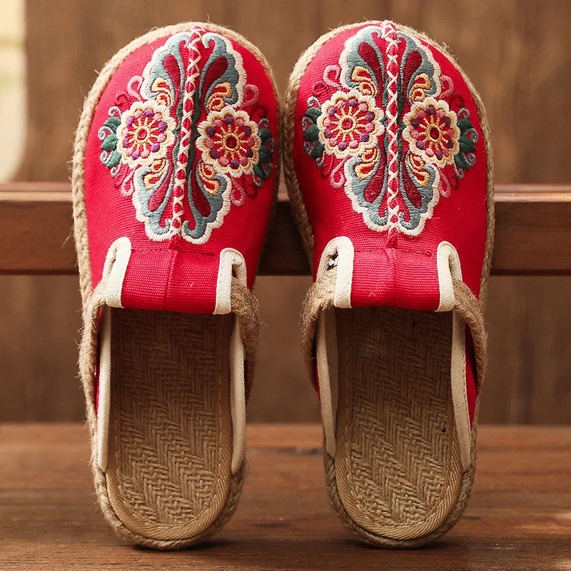 Women Slippers Summer 2021 New Slides Embroider Flat With Women Shoes Retro Flower Handmade Concise Ladies Slippers
Women Slippers Summer 2021 New Slides Embroider Flat With Women Shoes Retro Flower Handmade Concise Ladies Slippers