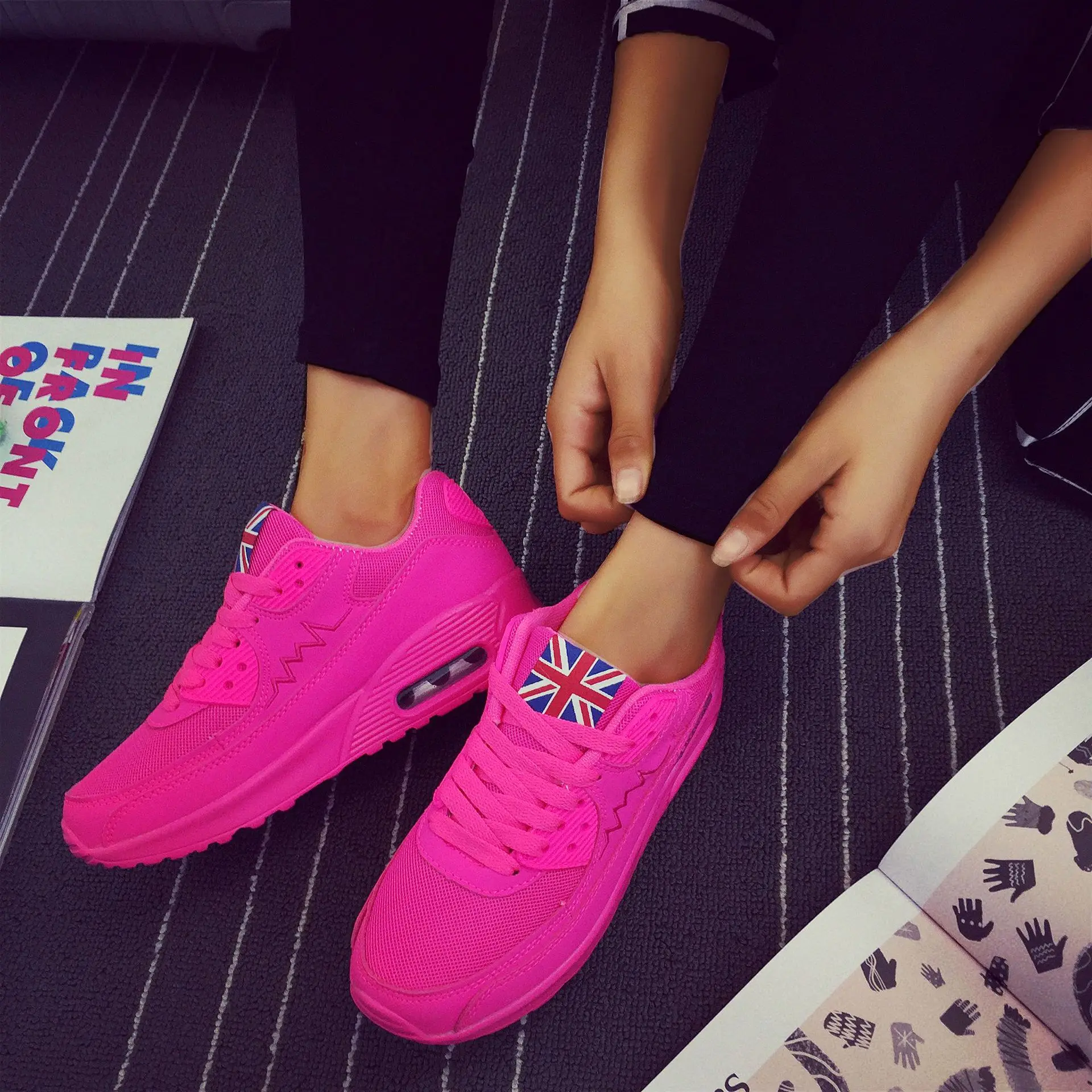 2021 New Cushion All-Matching Comfortable Women's Shoes Mesh Casual Sports Shoes
2021 New Cushion All-Matching Comfortable Women's Shoes Mesh Casual Sports Shoes