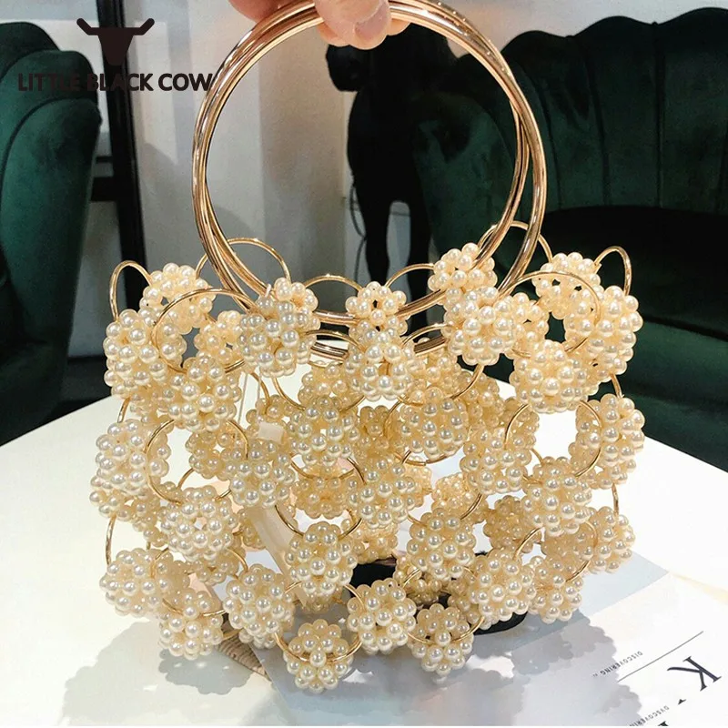 Открытое платье с жемчужным шариком вечерняя сумочка; BS010 Для женщин ручной работы металлическое кольцо ручка дамы атласные вечерний клатч ...
Открытое платье с жемчужным шариком вечерняя сумочка; BS010 Для женщин ручной работы металлическое кольцо ручка дамы атласные вечерний клатч ...