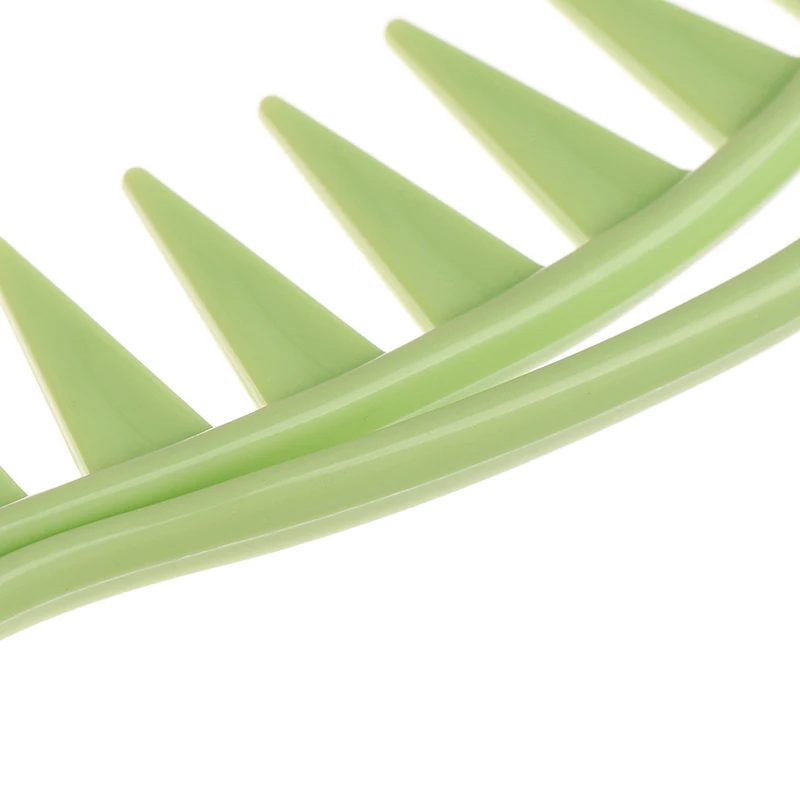 1Pcs Wide Tooth Shark Comb Detangler Curly Hair Salon Hairdressing Massage Comb 
1Pcs Wide Tooth Shark Comb Detangler Curly Hair Salon Hairdressing Massage Comb
