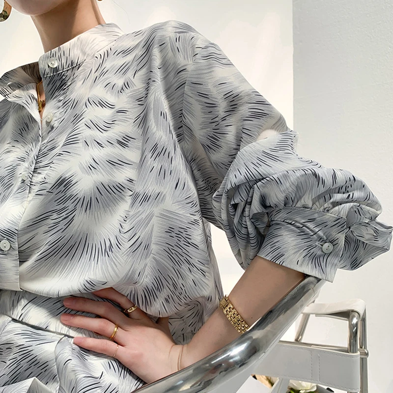 SHENGPALAE Stand Collar Printed Long Sleeve Shirt And High Waist Big Swing Mid-calf Skirt Two Piece Sets For Women In Summer
SHENGPALAE Stand Collar Printed Long Sleeve Shirt And High Waist Big Swing Mid-calf Skirt Two Piece Sets For Women In Summer