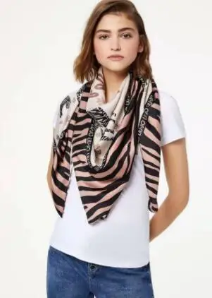 new fashion brand womens wear high-quality scarf womens wear scarf, LIUJO autumn, winter and summer fashion scar (22)
new fashion brand womens wear high-quality scarf womens wear scarf, LIUJO autumn, winter and summer fashion scar (22)