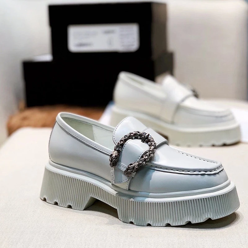 Fashion Spring Brand Designer Women Shoes Metal Buckle Diamond Decor High Platform Loafers British Style Derby Single Shoes
Fashion Spring Brand Designer Women Shoes Metal Buckle Diamond Decor High Platform Loafers British Style Derby Single Shoes
