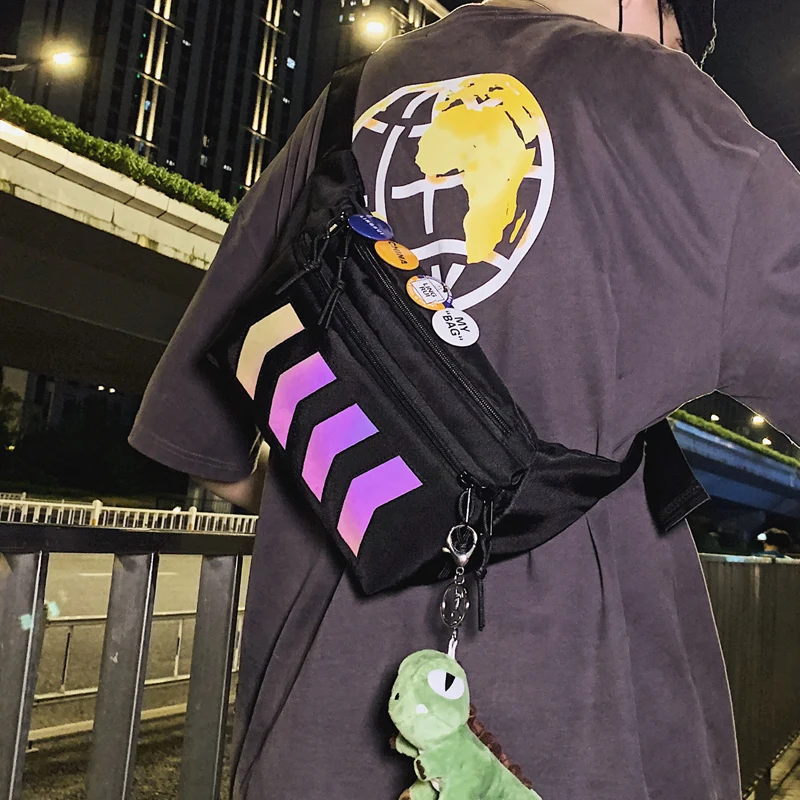 Нагрудная сумка для пар, модная Светоотражающая брендовая сумка через плечо, уличная трендовая модная сумка-мессенджер для молодых студент... 
Нагрудная сумка для пар, модная Светоотражающая брендовая сумка через плечо, уличная трендовая модная сумка-мессенджер для молодых студент...