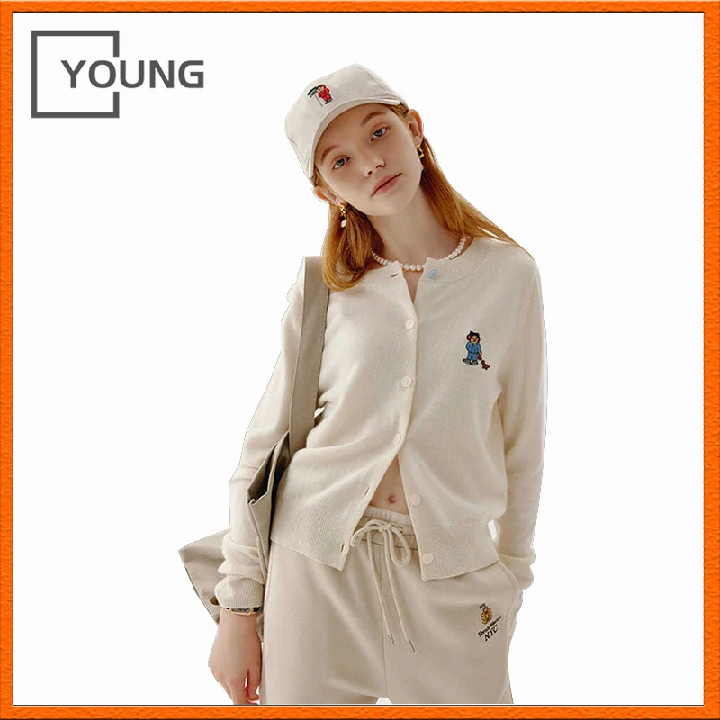 YOUNG 2021 spring and autumn new embroidery bear cute kawaii knitted jacket female lazy style sweater Korean loose cardigan top
YOUNG 2021 spring and autumn new embroidery bear cute kawaii knitted jacket female lazy style sweater Korean loose cardigan top