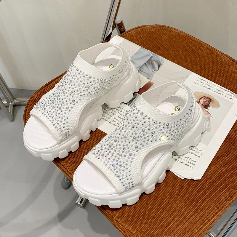 2021 Summer New Luxury Crystal Platform Sandals Women Shoes Elastic Band Fabric Slip-On Students Thick Bottom Cool Lady Sandal
2021 Summer New Luxury Crystal Platform Sandals Women Shoes Elastic Band Fabric Slip-On Students Thick Bottom Cool Lady Sandal