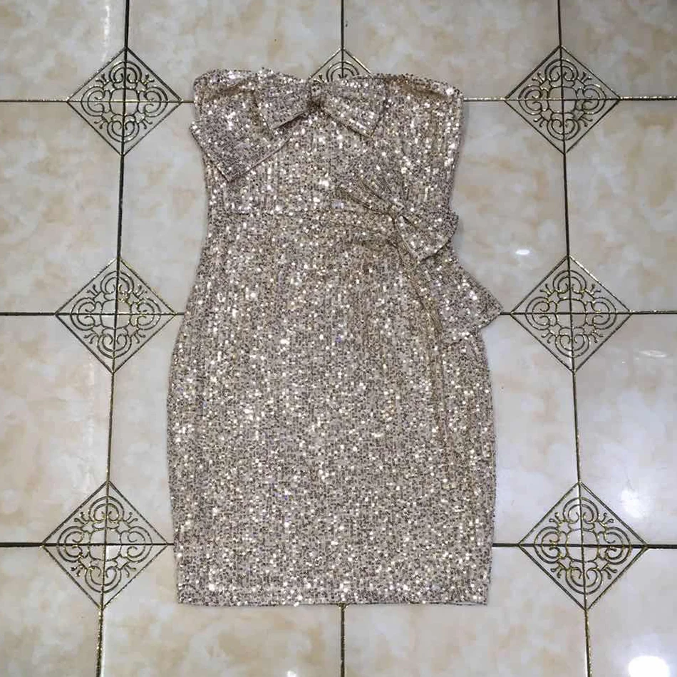 Ailigou Free Shipping 2020 New Trendy Gold Sequins Bow Design Sexy Strapless Celebrity Party Club Mini Dress
Ailigou Free Shipping 2020 New Trendy Gold Sequins Bow Design Sexy Strapless Celebrity Party Club Mini Dress