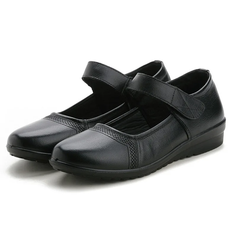 Женские туфли из натуральной кожи на мягкой нескользящей подошве черные