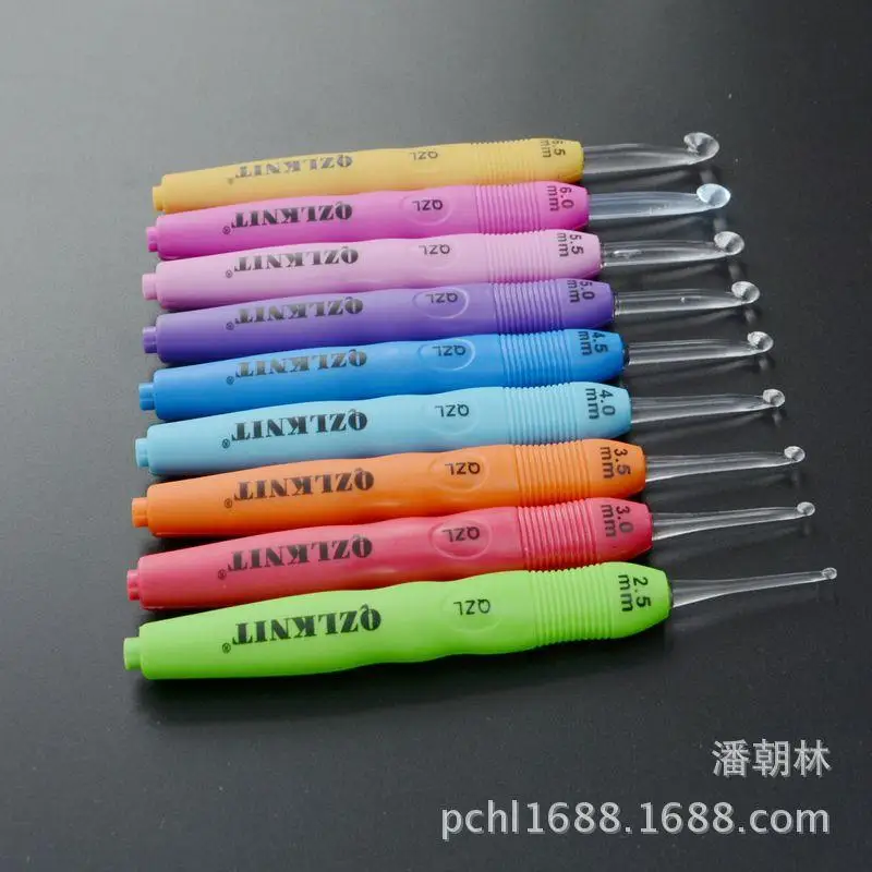 Knitting tools crochet sweater B LED illuminated under a packing 8 |