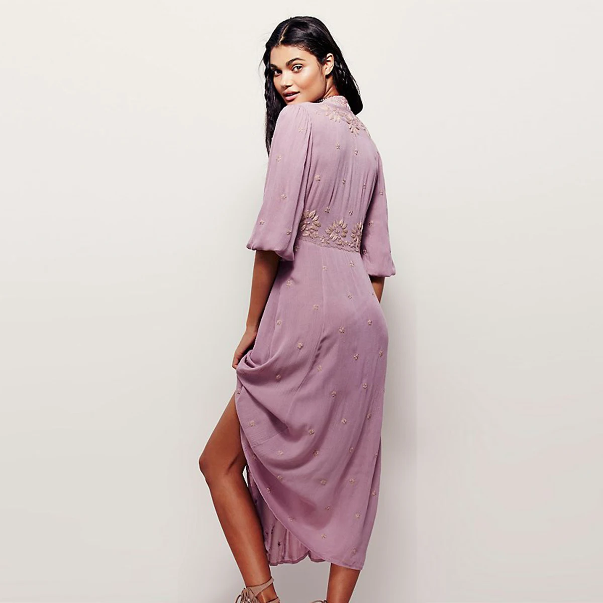 Purple Bohemian Embroidered Long Dress V-neck Half Sleeve High Waist Vestidos Vintage Chic Women Clothes Beach Hippie Midi Dress 
Purple Bohemian Embroidered Long Dress V-neck Half Sleeve High Waist Vestidos Vintage Chic Women Clothes Beach Hippie Midi Dress