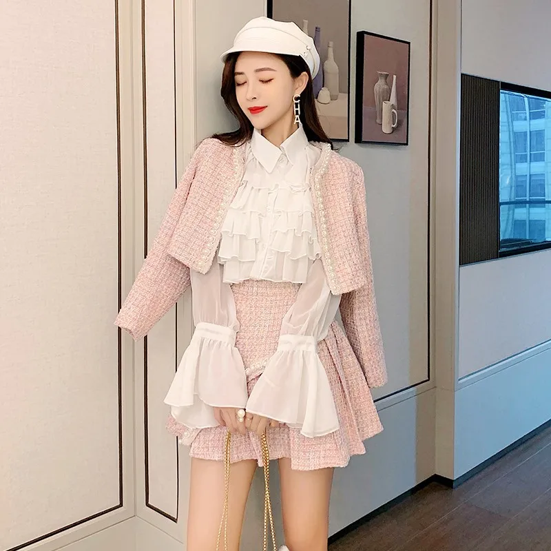 Sweet Pink 3 Piece Sets Women Streetwear 2020 Ruffle Long Sleeve White Shirt Beading Tweed Short Pleated Skirt Suit S-L
Sweet Pink 3 Piece Sets Women Streetwear 2020 Ruffle Long Sleeve White Shirt Beading Tweed Short Pleated Skirt Suit S-L