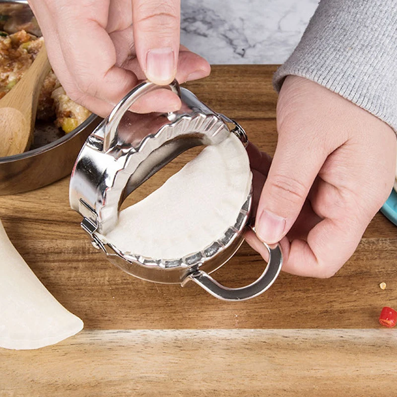 304 Stainless Steel Dumplings Tool Mold Kitchen Bakeware Accessories Maker Device 
304 Stainless Steel Dumplings Tool Mold Kitchen Bakeware Accessories Maker Device