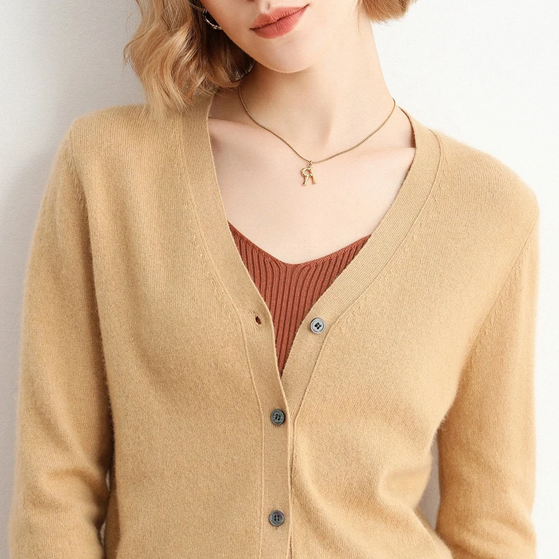 2021 Women's Cardigan Coat Spring Autumn 100% Wool Knitted Loose Sweater Cardigans Female V-Neck Long Sleeve Tops Streetwear
2021 Women's Cardigan Coat Spring Autumn 100% Wool Knitted Loose Sweater Cardigans Female V-Neck Long Sleeve Tops Streetwear