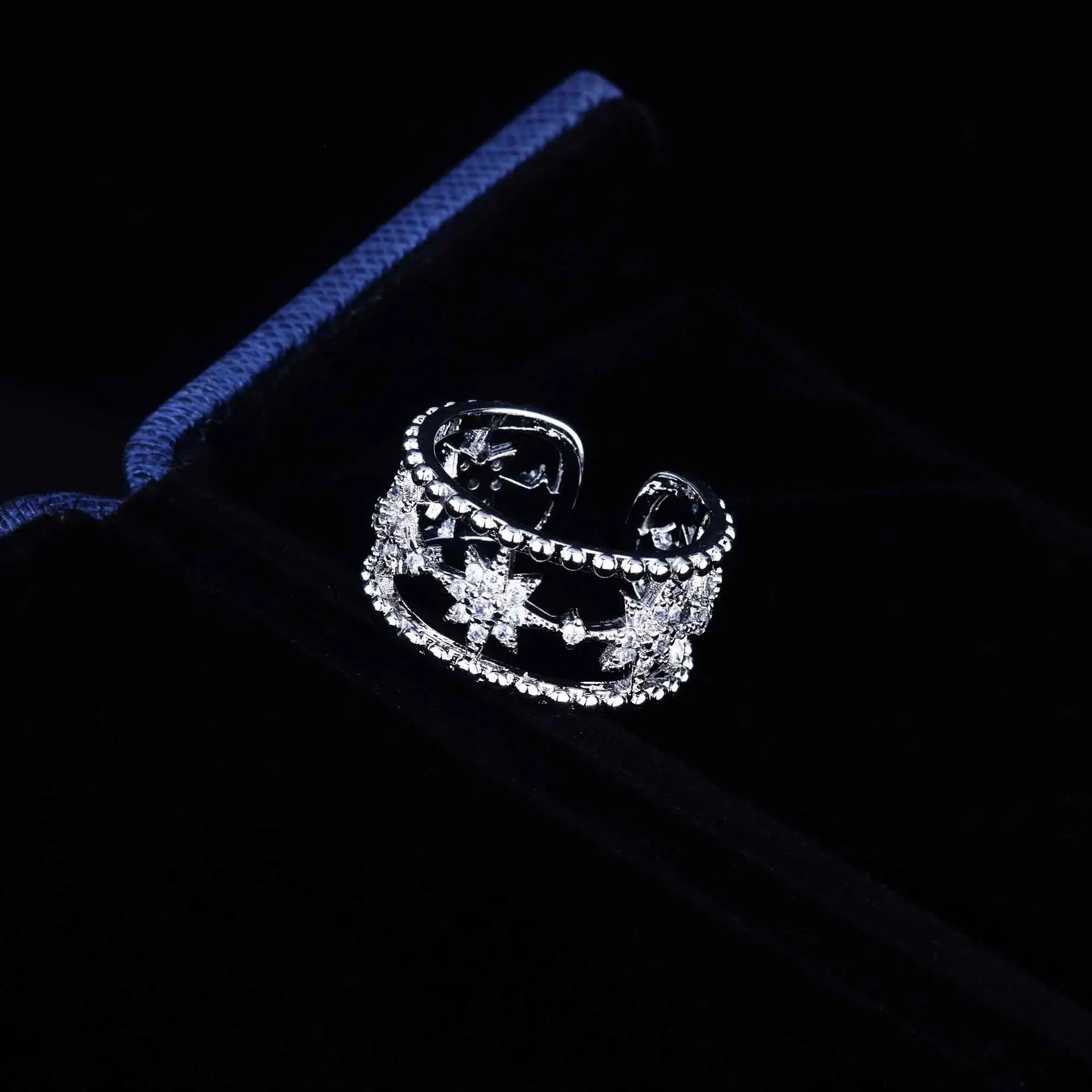 Luxury Hollow Design Silver Jewelry For Women Anise Star Ring For Women Dainty Engagement Wedding Accessoires 2021 Trend
Luxury Hollow Design Silver Jewelry For Women Anise Star Ring For Women Dainty Engagement Wedding Accessoires 2021 Trend